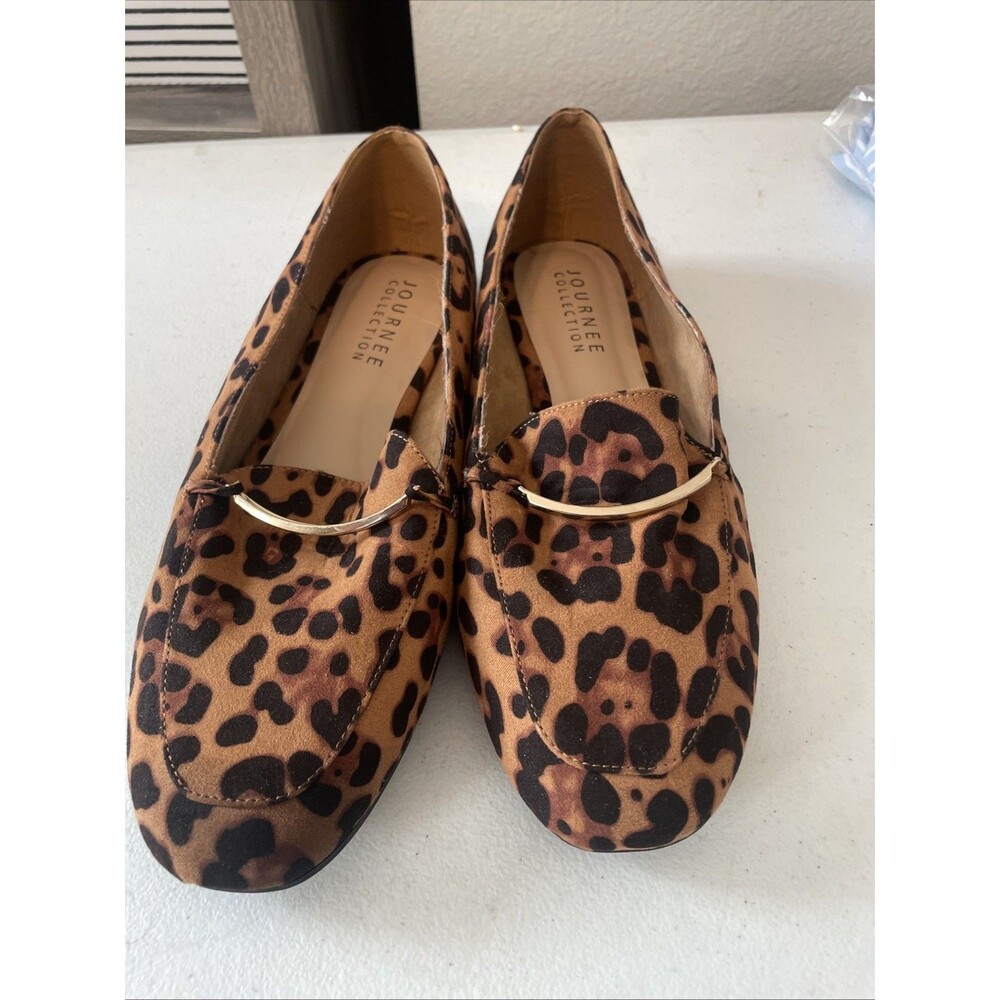 Journee Collection Faux Suede Leopard Print Flat Women’s 13 Wide